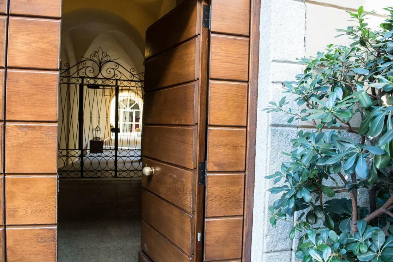 Lo Studio - The House Of Travelers Комо Экстерьер фото